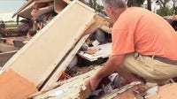 Streator tornado: Photographer helps rescue man trapped under debris