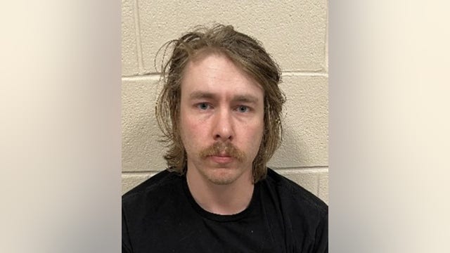 Aurora man charged with having child sexual abuse material