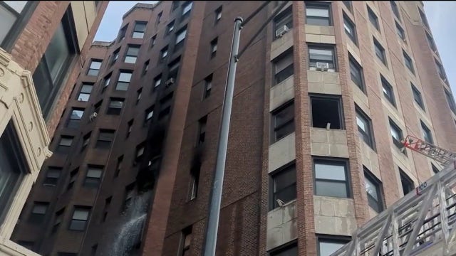 Chicago Edgewater apartment fire leaves resident with almost nothing after escape