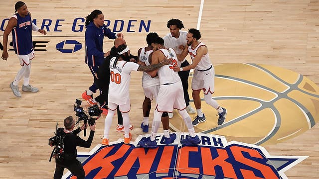 Madness at the Mecca: Knicks erase 29-point Spurs lead to take 3-1 NBA Finals lead