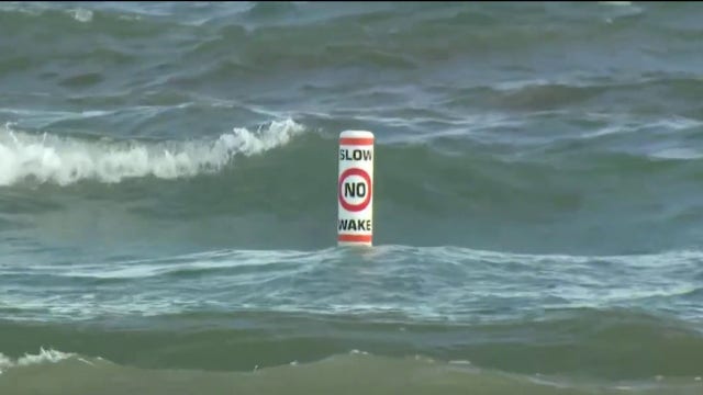 Child missing after disappearing in Lake Michigan at NW Indiana beach