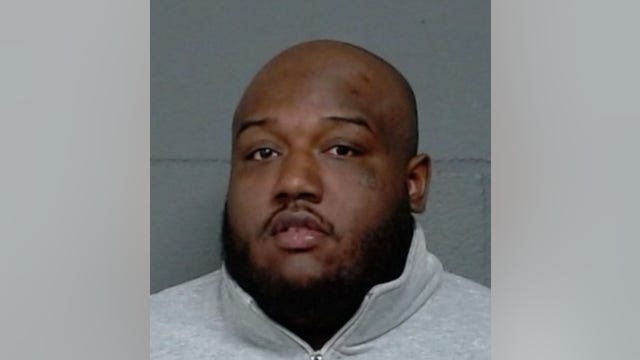Chicago man accused of attacking woman, running her over turns himself in: sheriff