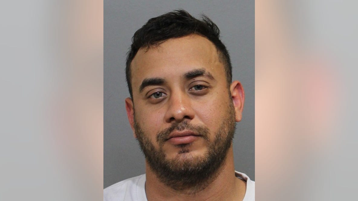 Chicago man charged in deadly West Rogers Park shooting nearly a year later