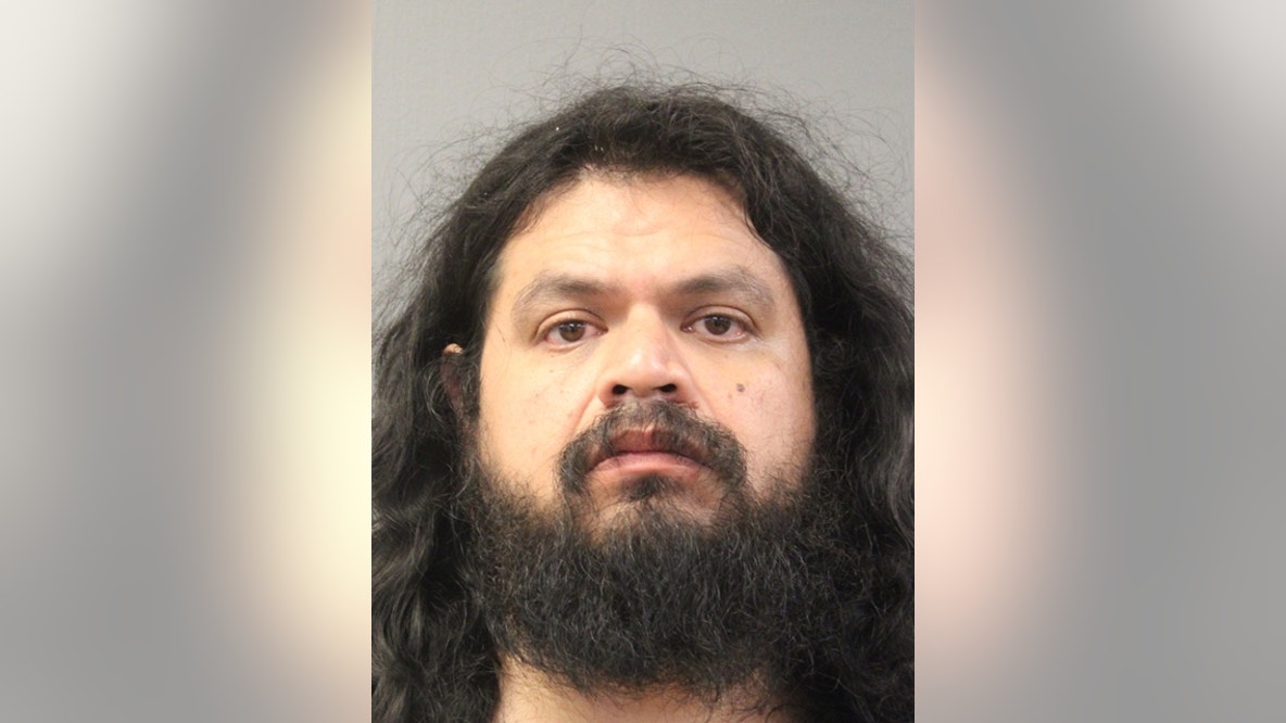 Chicago man charged with attempted murder after SWAT officer among 2 shot in Albany Park