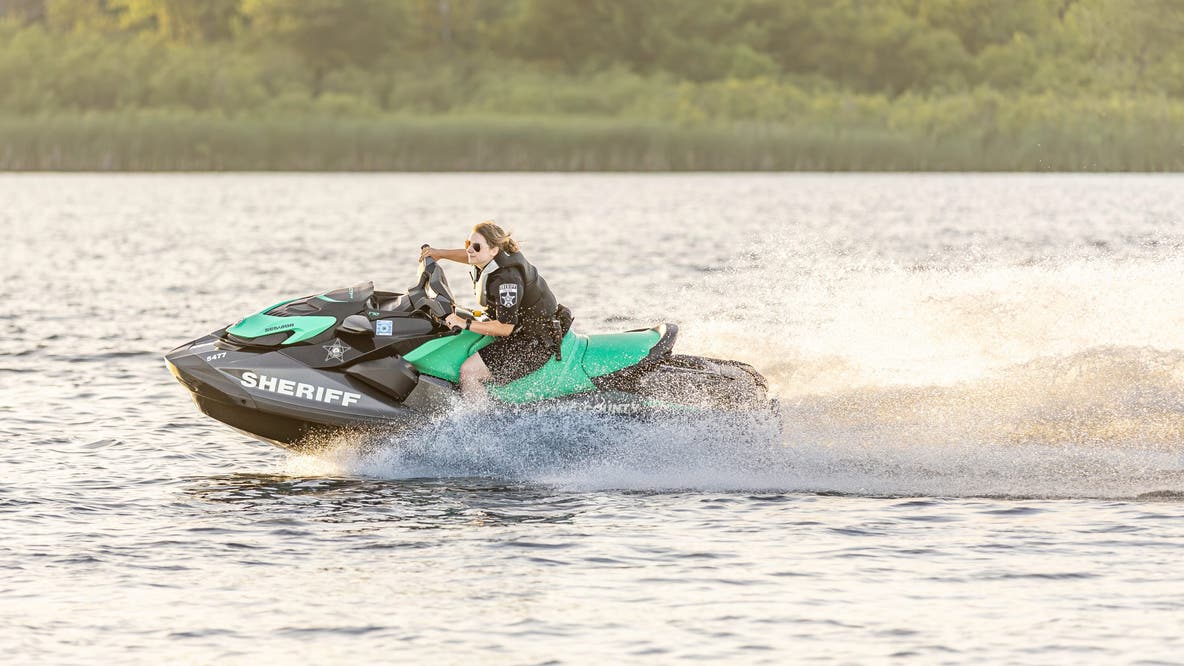 Lake Co. police rescue 3 from possible drowning: sheriff