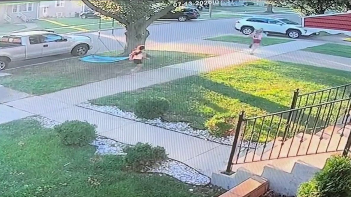 Two girls escape suspicious encounter near Forest View park, police say