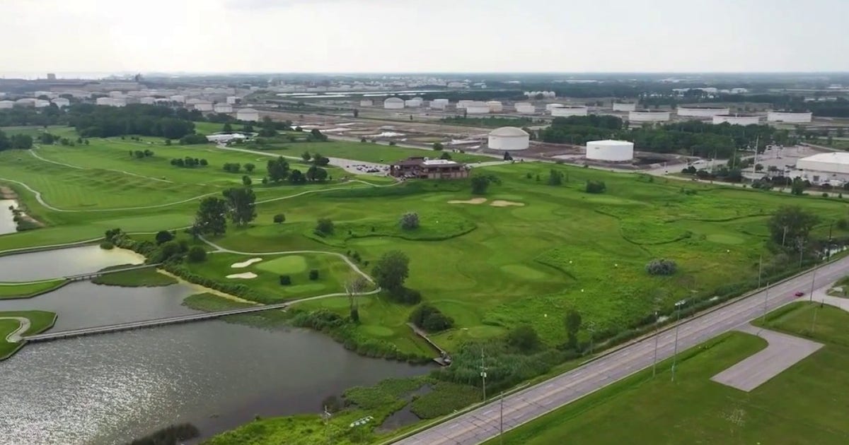 New aerial video shows two potential Chicago Bears stadium sites in Hammond as questions remain