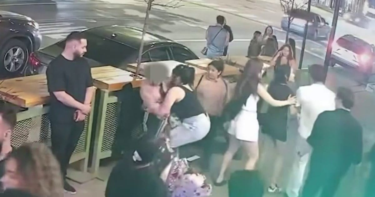 Video shows confrontation involving child flower vendor outside River North bar