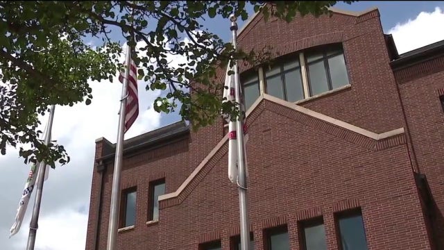 Arlington Heights Airbnb ban faces opposition as enforcement begins