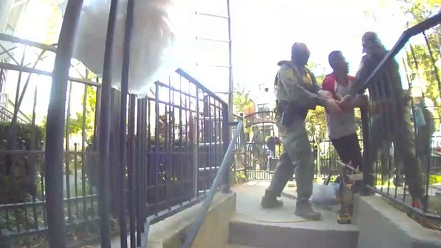 Ring camera captures federal agents storming Chicago home without warrant