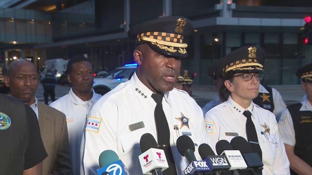 Two Chicago police officers shot during South Side traffic stop; suspect critically wounded