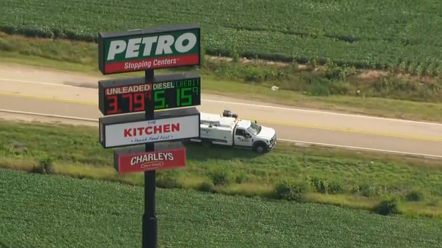 Contractor rescued after getting trapped inside sign near I-55 in Wilmington, officials say