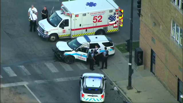 Chicago police officers among 4 hurt in West Side crash