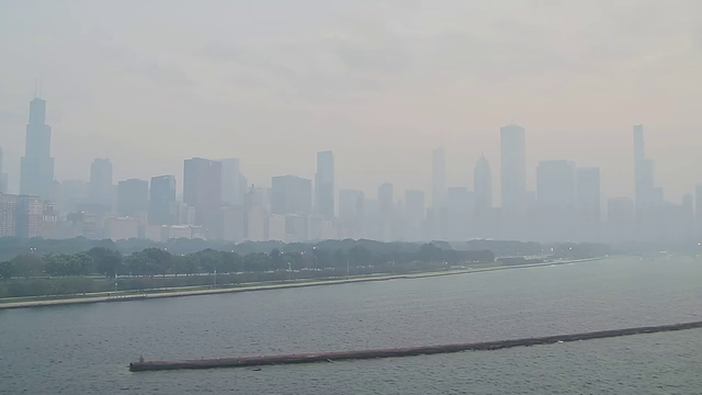 Chicago weather: Wildfire smoke, dangerous air quality overshadow another hot day