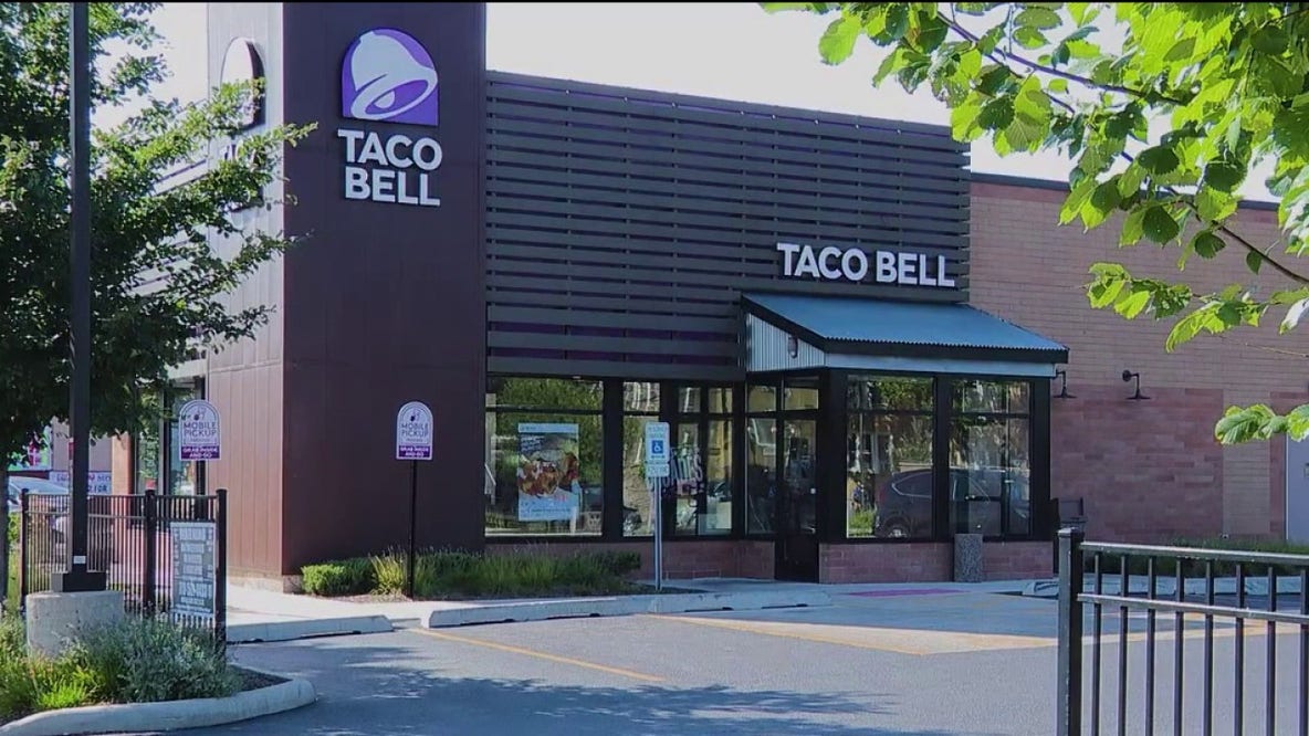 Chicago couple sues Taylor Farms over alleged cyclospora illness after Taco Bell meal