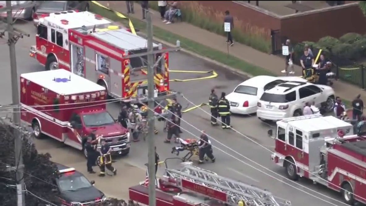 Fire crews respond to building fire in Northlake