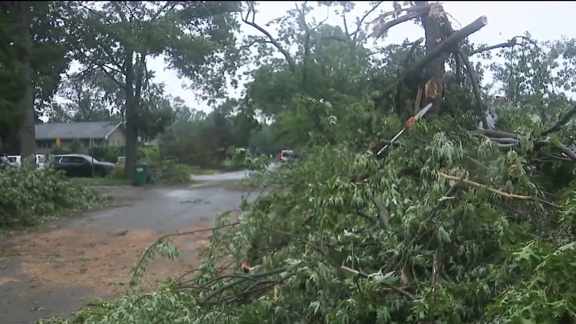 Gary residents wait for power as NIPSCO sets target for restoration