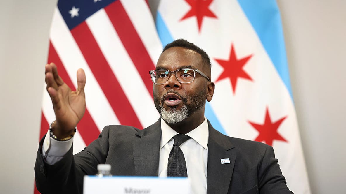 Mayor Johnson signs order for stricter review of Chicago data centers