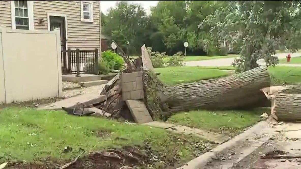 Northwest Indiana tornadoes leave damage, power outages and gas shortages