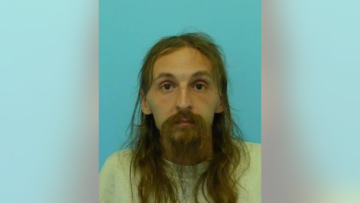 Naperville man accused of threatening apartment workers with machete