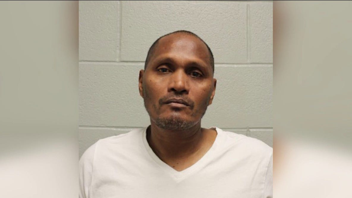 Chicago-area softball coach accused of sexually abusing 12-year-old girl, police say