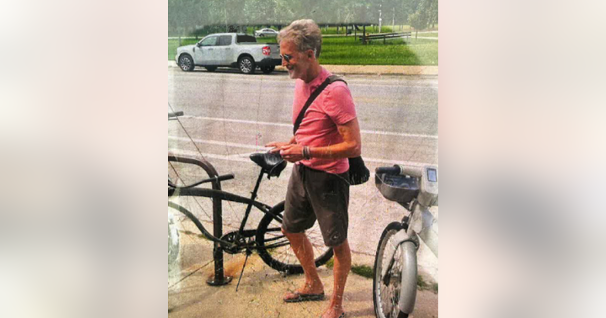 Man on bicycle accused of sexually abusing girl in Humboldt Park, Chicago police say