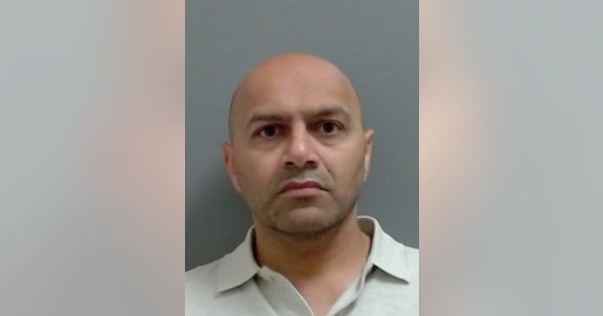 Orland Park man charged in crash that killed pedestrian, injured 7, police say