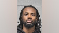 Chicago felon sentenced to 28 months for gun with Glock switch