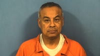 Former Illinois elementary teacher charged with sexually abusing 5 students