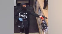 Video shows Chicago armed robbery as police seek suspects