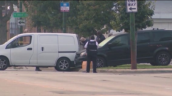 Families seek FBI investigation into Chicago funeral home after 56 bodies found