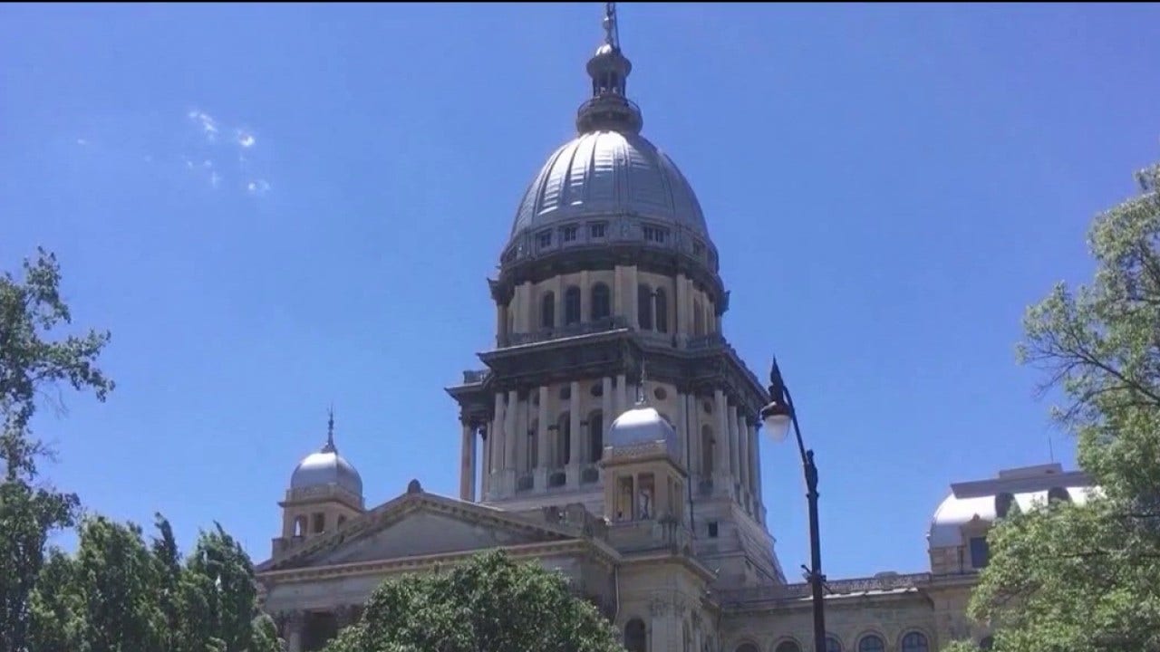 Aurora referendum questions still uncertain as Illinois early voting nears