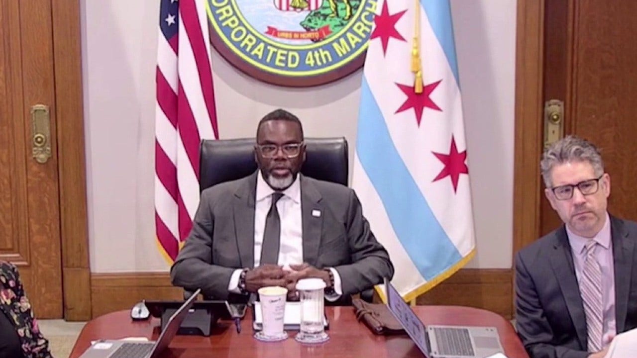 Chicago Mayor Brandon Johnson faces $882M budget gap heading into 2027