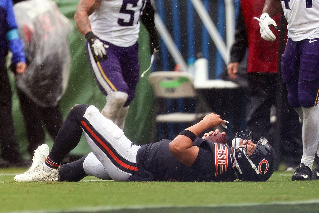 Bears QB Caleb Williams avoids serious injury to hamstring