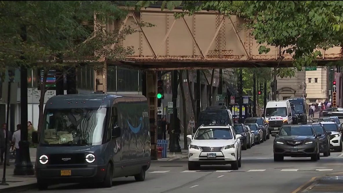 Amazon delivery could change in Chicago under proposed ordinance