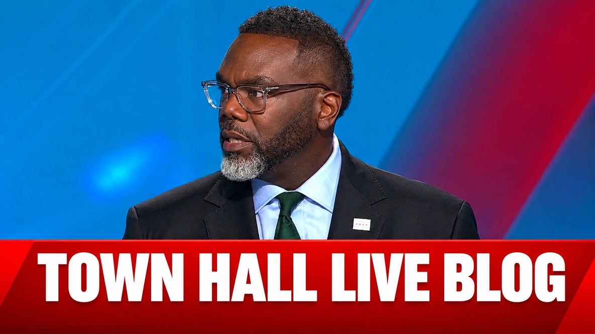 LIVE: Mayor Brandon Johnson answers questions at FOX Chicago town hall