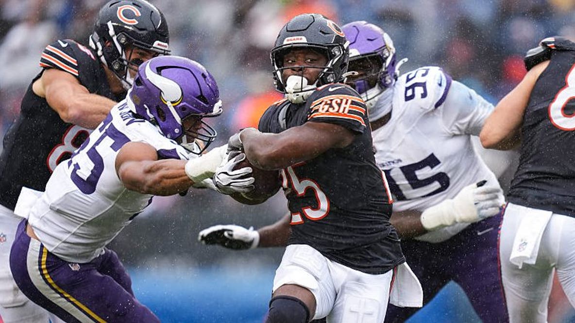 Grading the sloppy Chicago Bears vs. the Minnesota Vikings in a slug fest