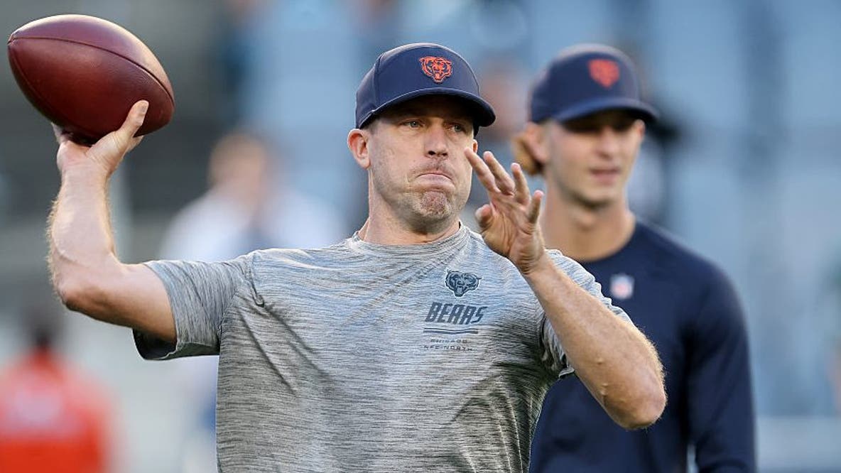 Ben Johnson might know who the Chicago Bears starting QB is, but he's not saying