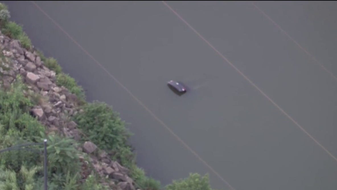 Man killed in Little Calumet River crash identified; woman remains missing