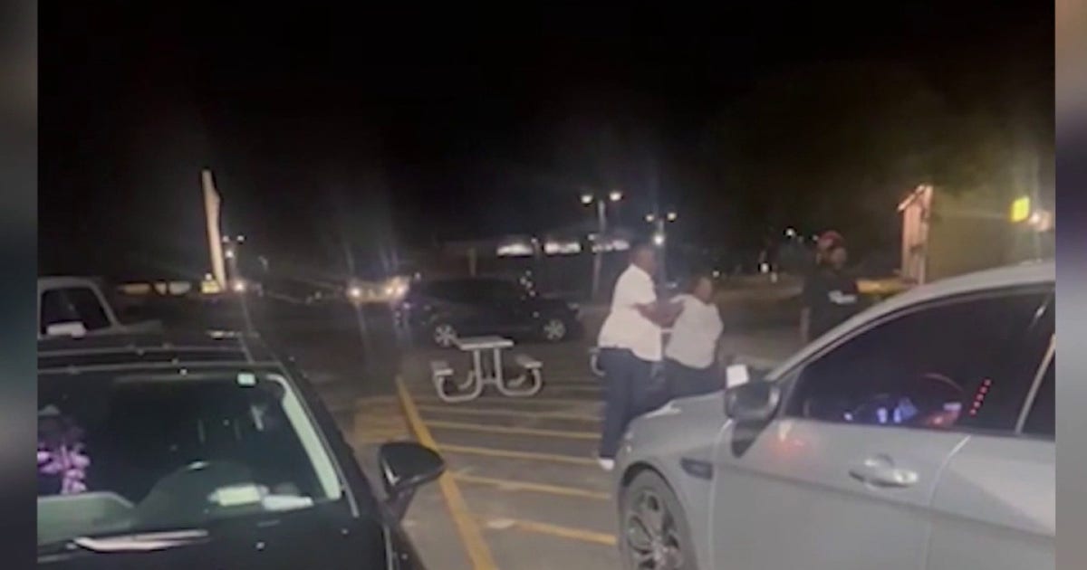 Park Forest mayor sues village over legal fees in restaurant altercation lawsuit