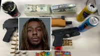 Chicago man charged after assault rifle found during traffic stop