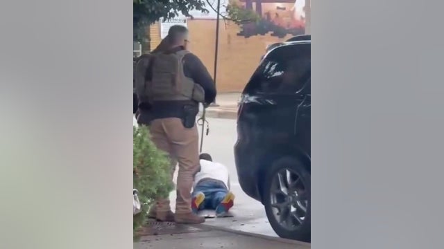 Video shows encounter between federal agents, man in Evanston