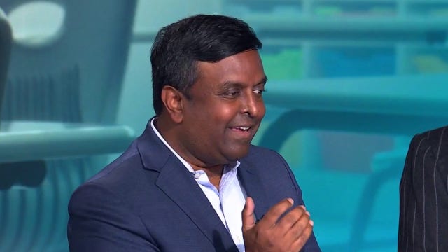 Chicago School Board presidential candidate drops out of race