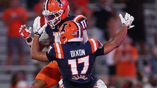 The Katin Houser-Collin Dixon connection grows as Illinois beats Southern Illinois