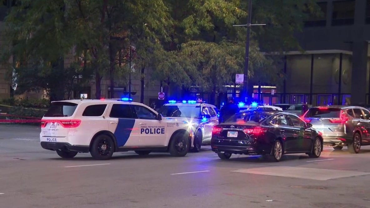 Reports of shots fired prompt investigation outside Chicago federal building