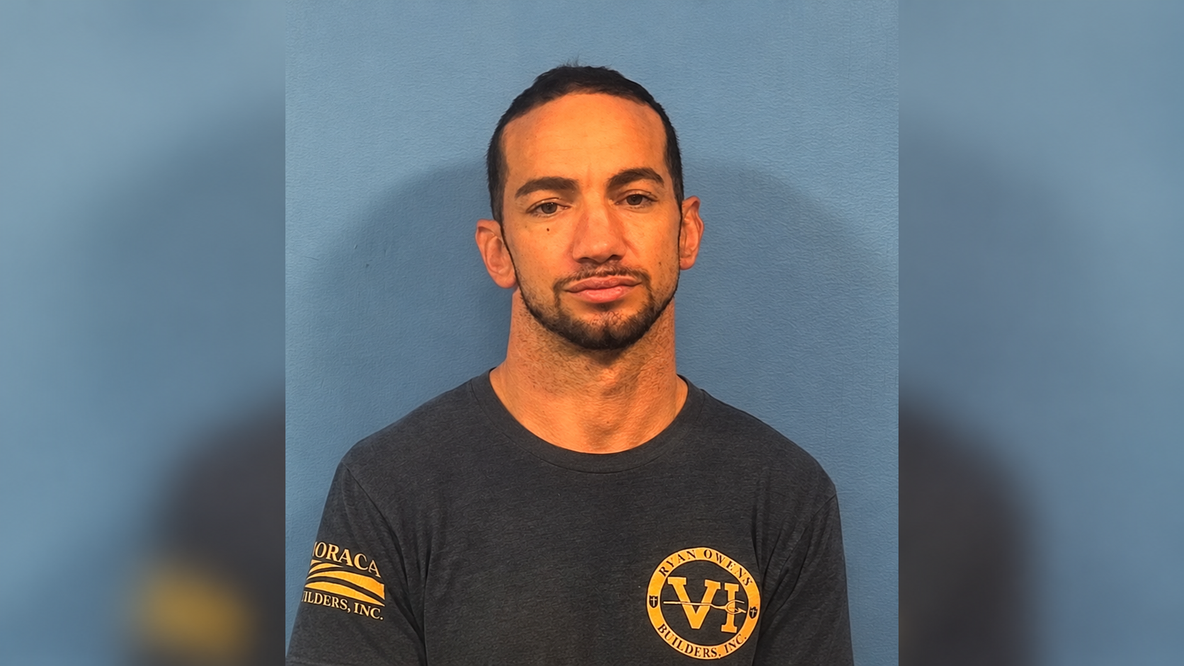 Elmhurst coffee shop owner accused of selling meth to undercover cop 3 times