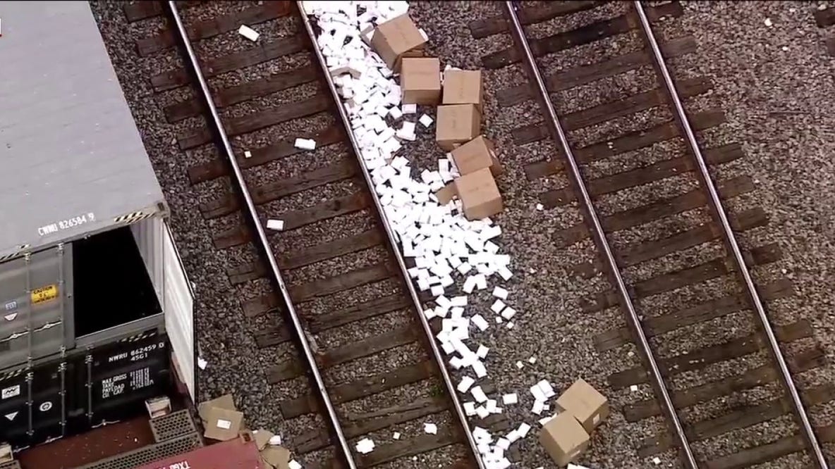 Police investigate suspected freight train burglary in Chicago; some Metra trains halted