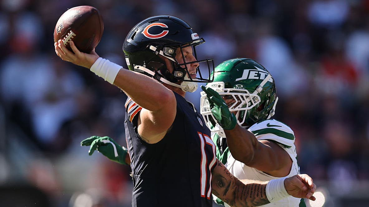 Ben Johnson announces Chicago Bears QB decision for next Sunday vs. Packers