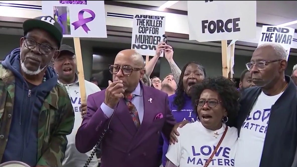 Mundelein meeting canceled as protesters demand firing of officer in Mary Alice Love shooting