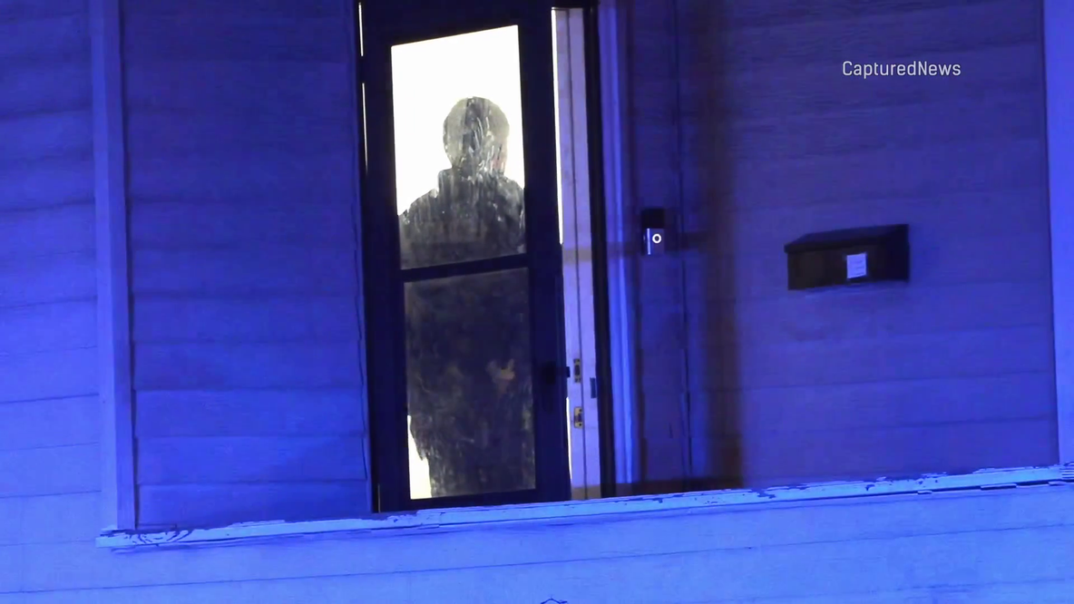 Chicago police: Woman, 18, dies after being found shot inside home